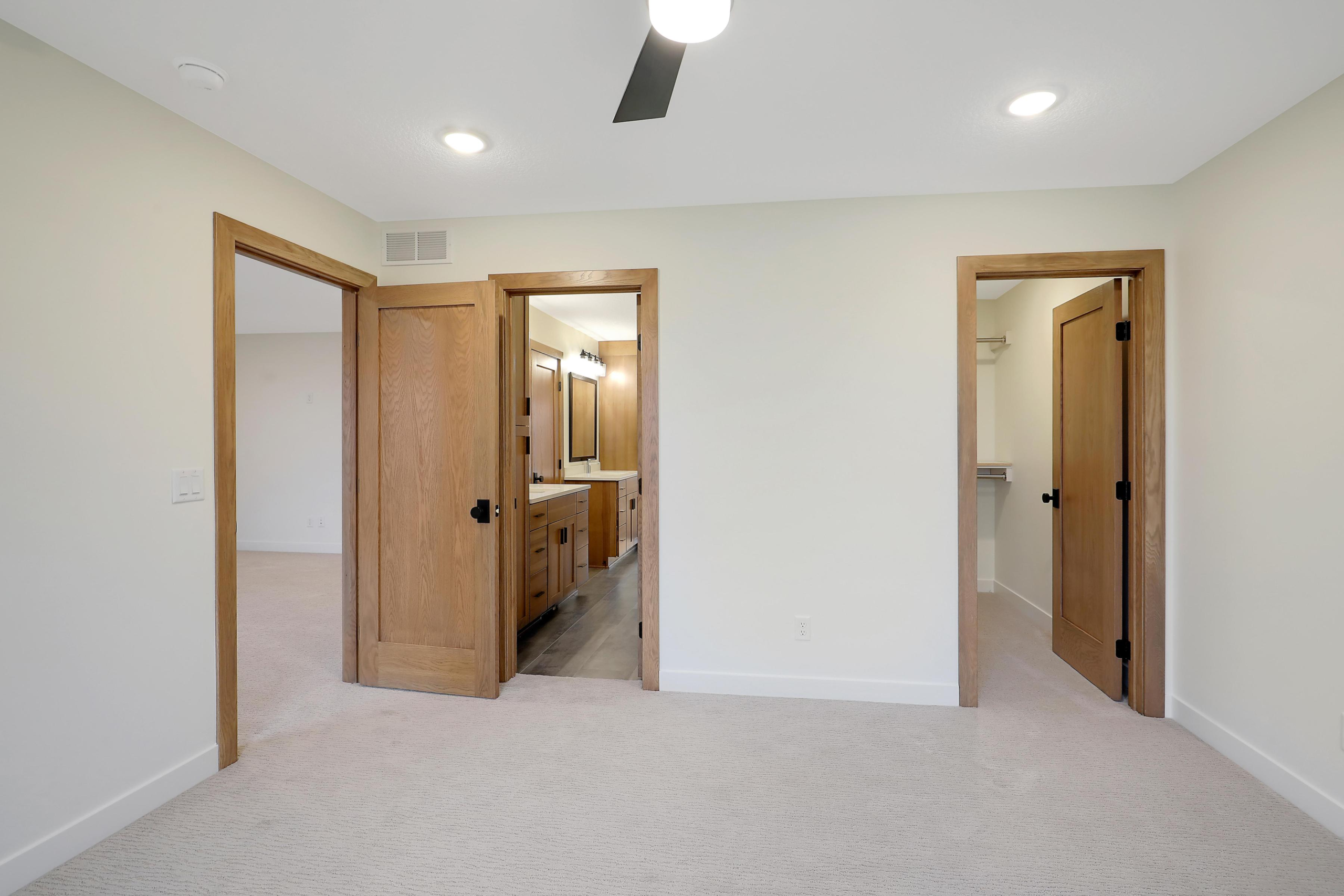 8710Photography-Web-Friendly-10155-Bechtold-Rd-Corcoran-MN-55374-20.webp