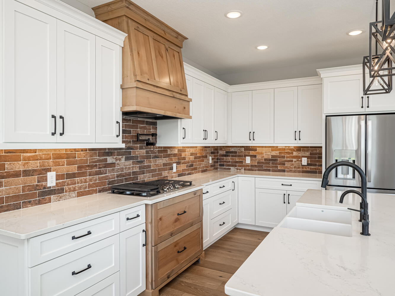 10-1653 Bolton Dr NW Buffalo MN-large-025-050-Kitchen-1334×1000-72dpi