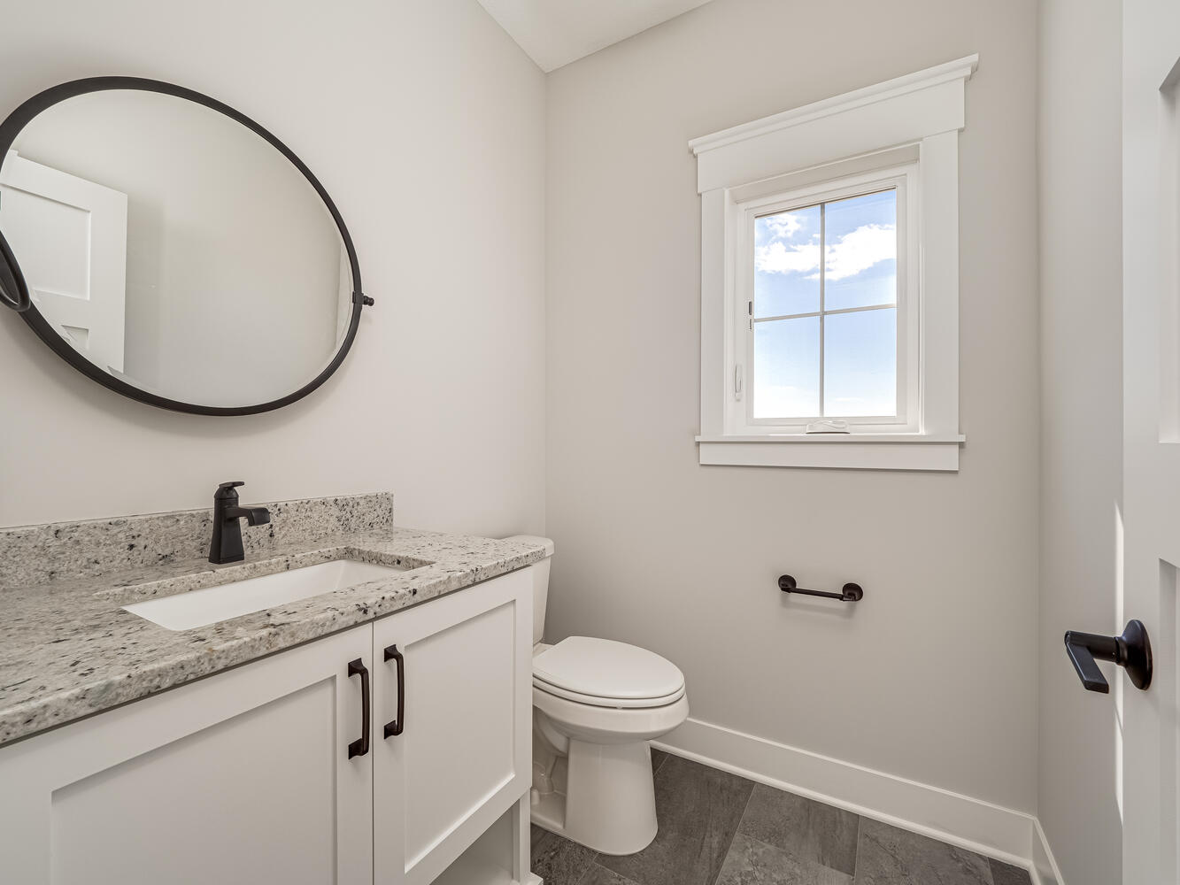 14-1653 Bolton Dr NW Buffalo MN-large-033-038-Powder Room-1334×1000-72dpi