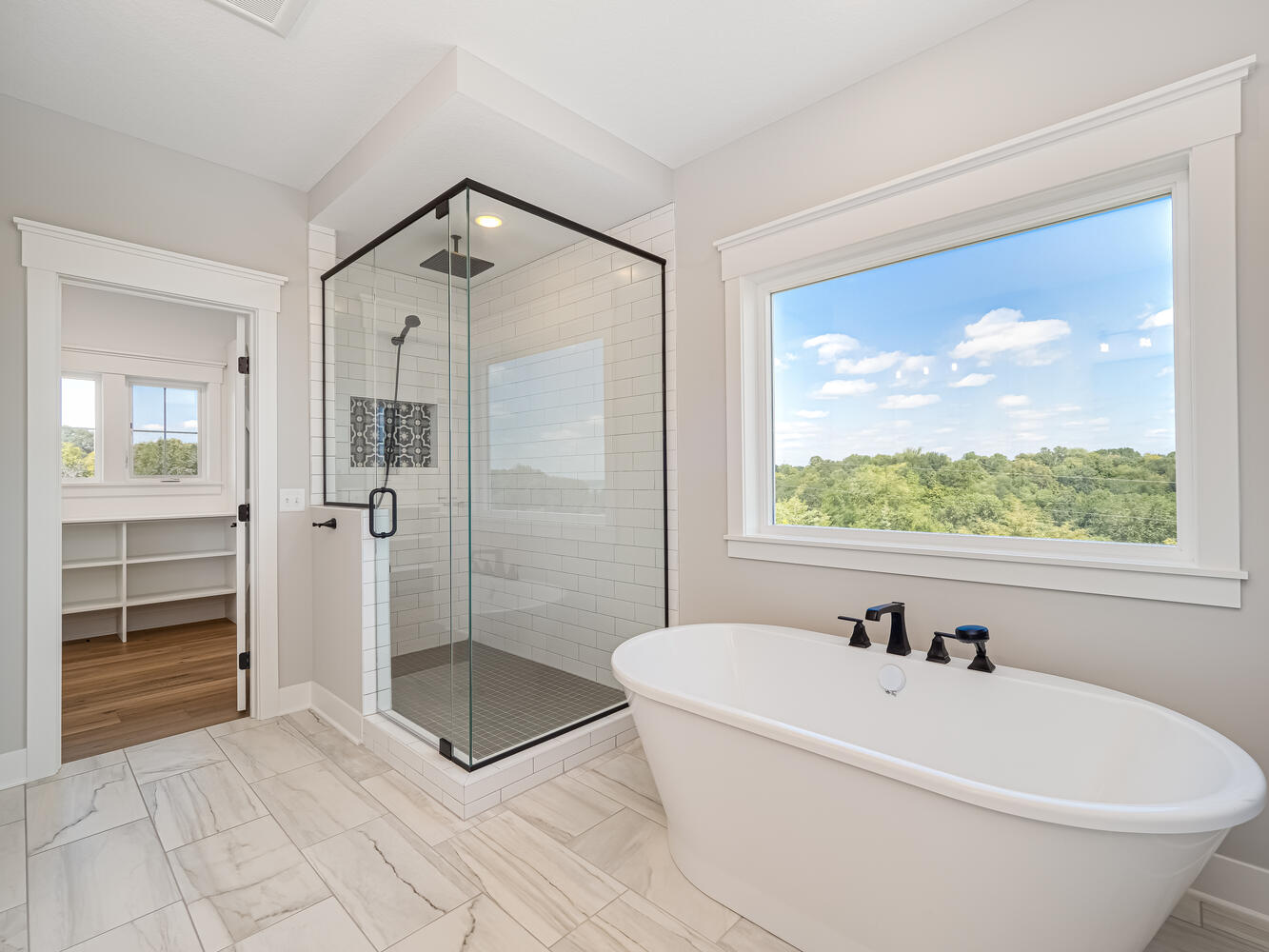 18-1653 Bolton Dr NW Buffalo MN-large-039-030-Master Bathroom-1334×1000-72dpi