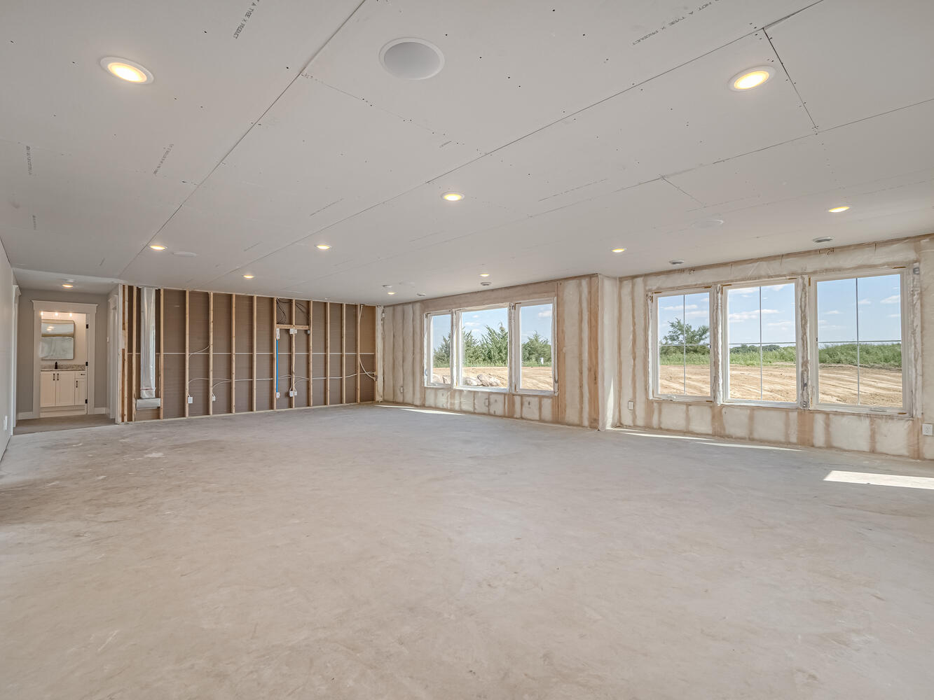 28-1653 Bolton Dr NW Buffalo MN-large-054-041-Basement-1334×1000-72dpi