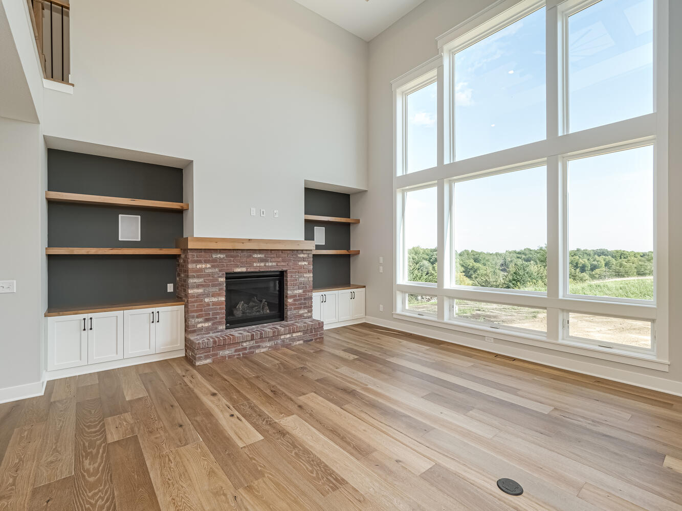 6-1653 Bolton Dr NW Buffalo MN-large-019-066-Living Room-1334×1000-72dpi